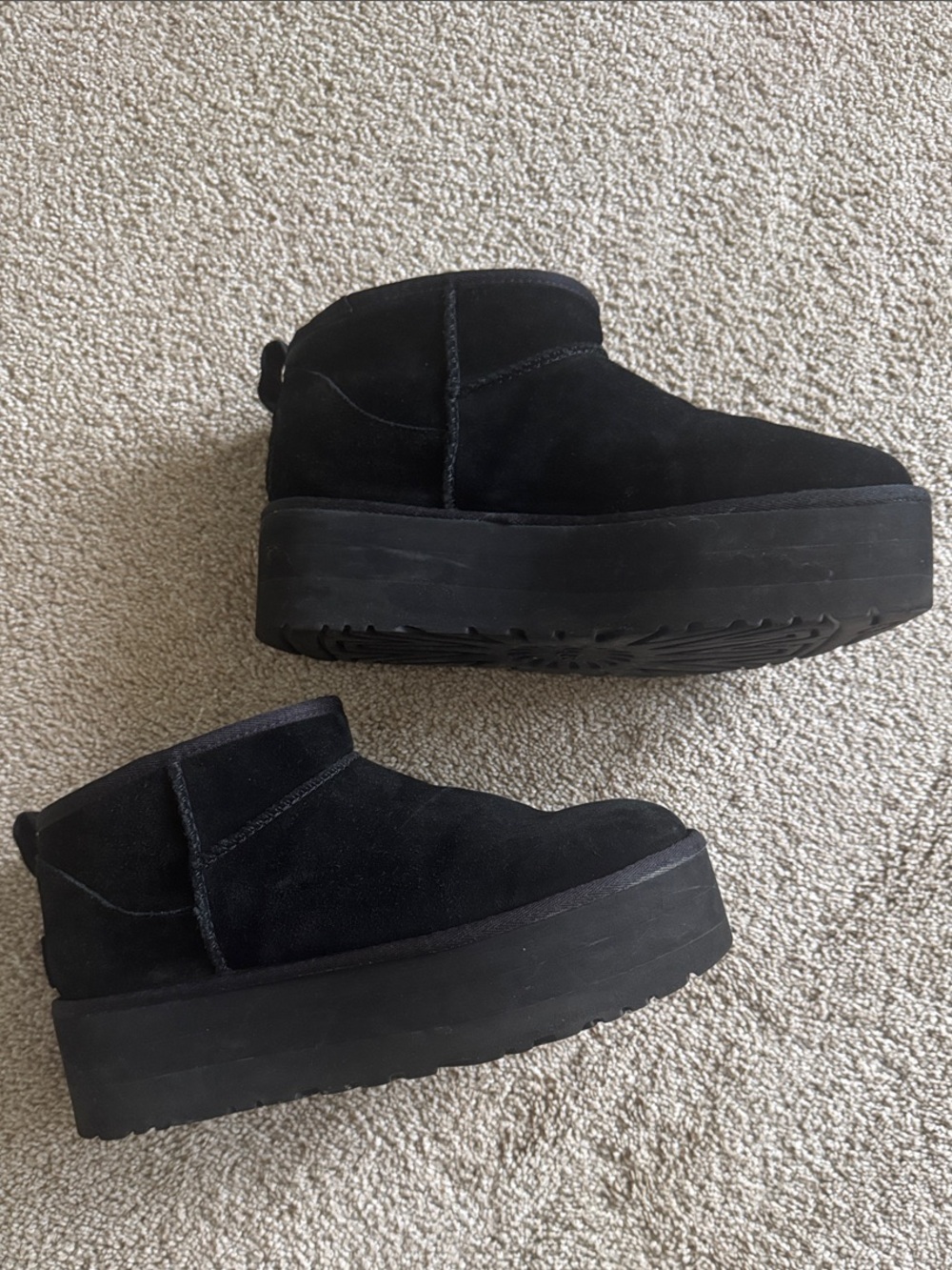 UGG Classic Ultra Mini Platform Boots
